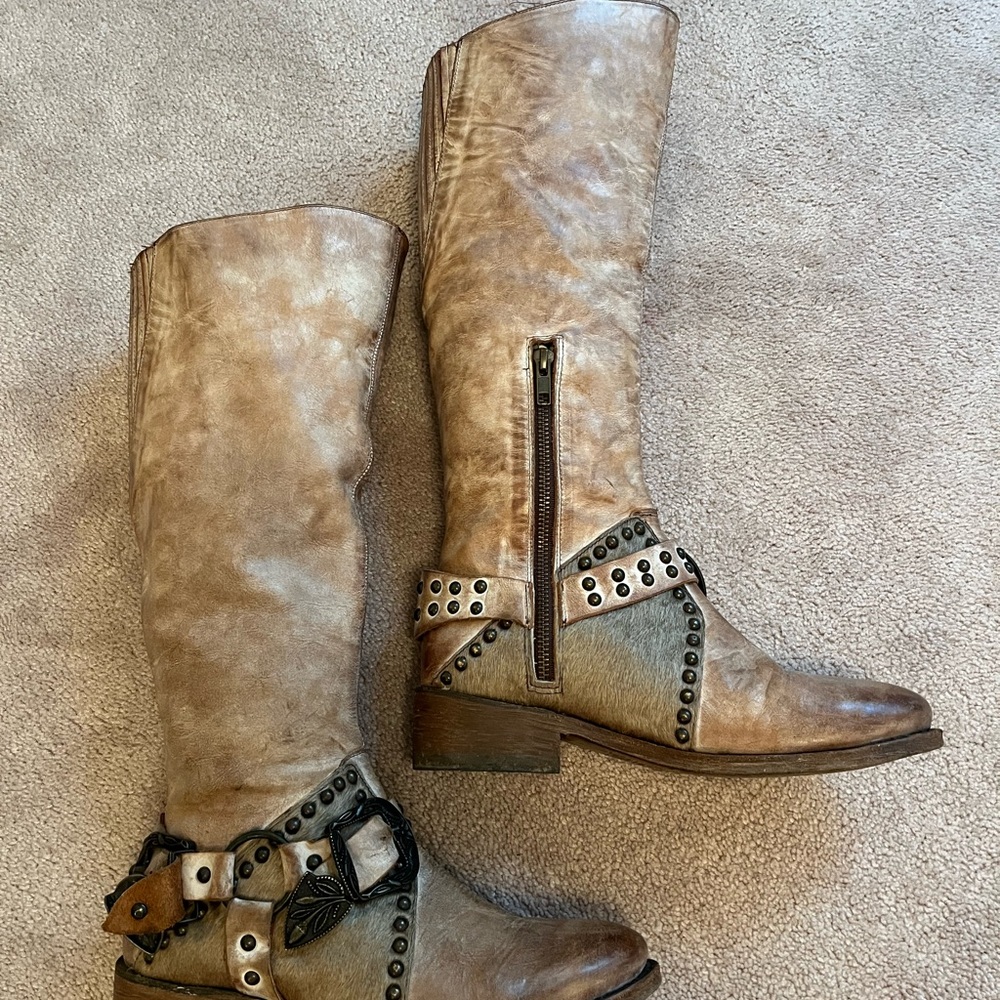 Corral Brown Heeled Boots with Studded Straps